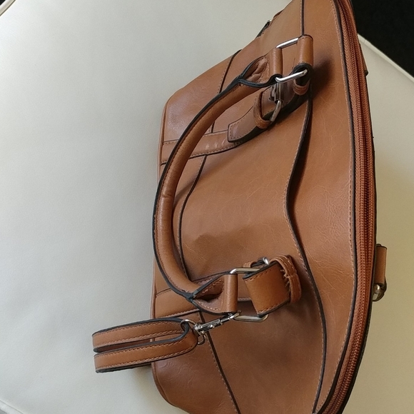 Handbag - Picture 5 of 5
